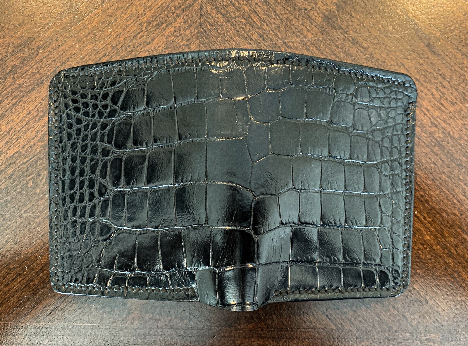 Traditional leather bifold wallet